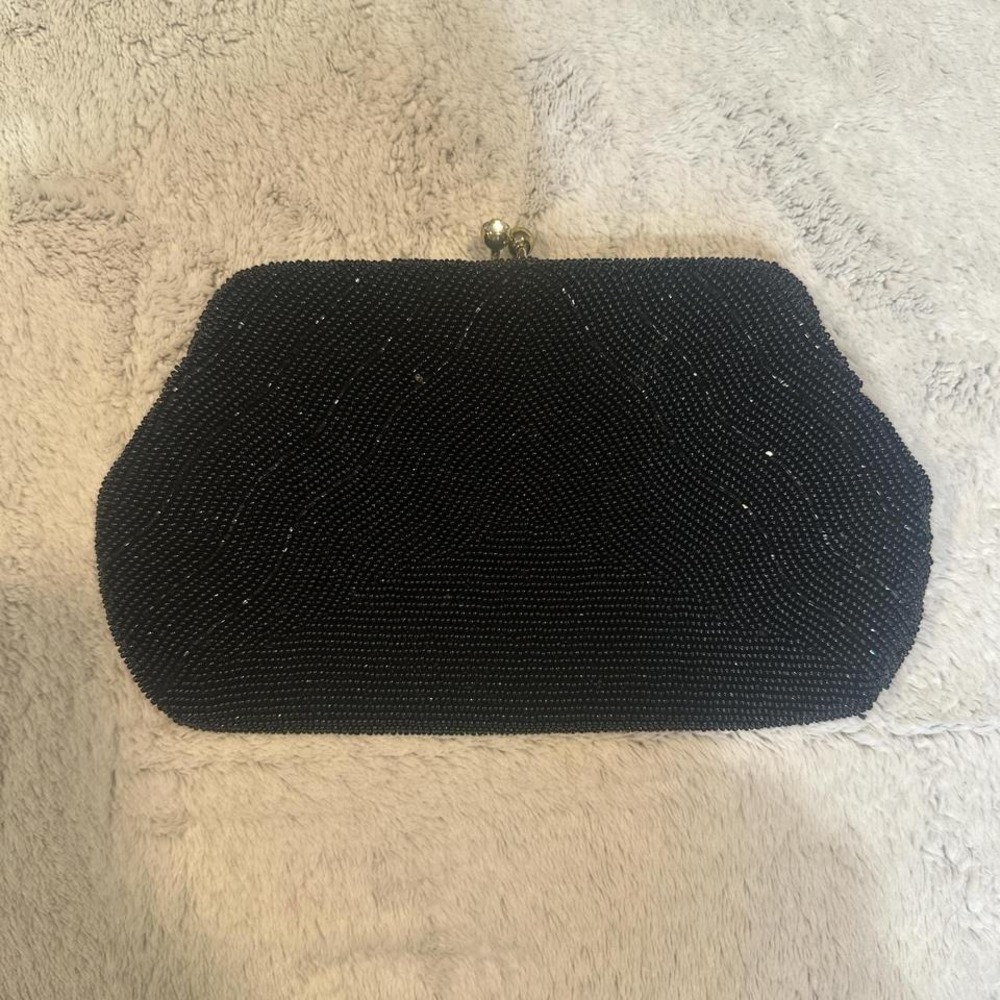 Vintage Black beaded clutch purse with gold diamond clasp - Picture 4 of 8